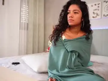 Jadeciara  live sex cam