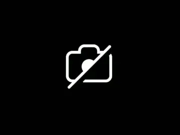 Mwasneverhere  live sex cam