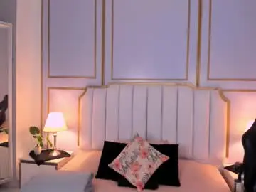 Nicoll_6  live sex cam