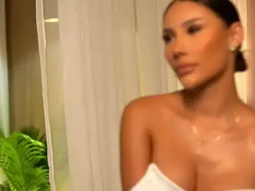 Ava_heath  live sex cam