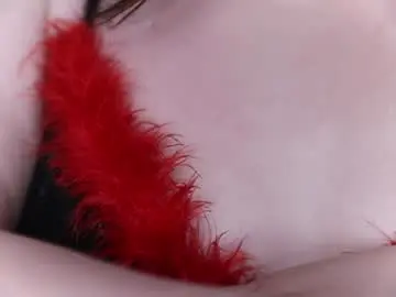Elsasquirt  live sex cam