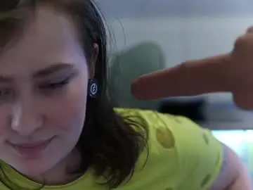 Elsasquirt  live sex cam