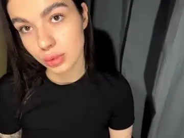 Maziebathrick  live sex cam