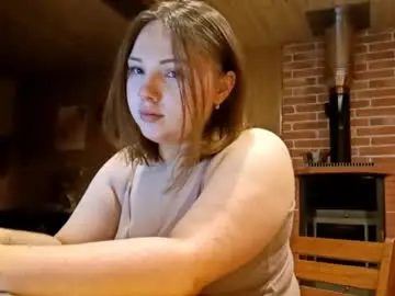 Melonytoyota  live sex cam