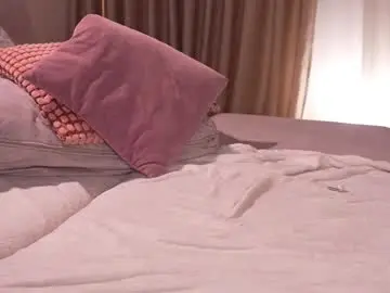 Pauline_7  live sex cam