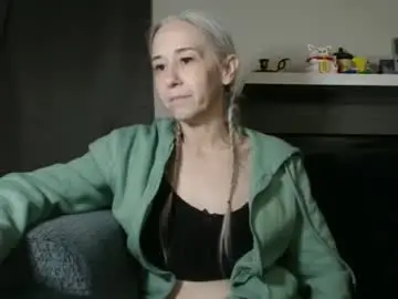 Silversuccubus  live sex cam