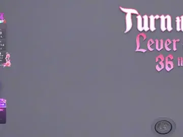 Soffiqueen  live sex cam
