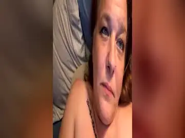 Subbycumslut85  live sex cam