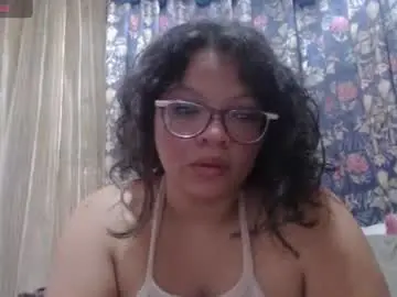Venuslovelatina  live sex cam