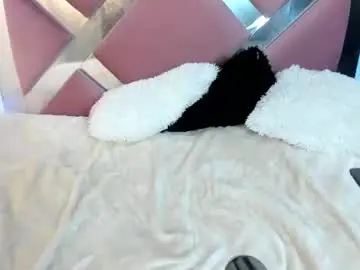 Alessiajames  live sex cam