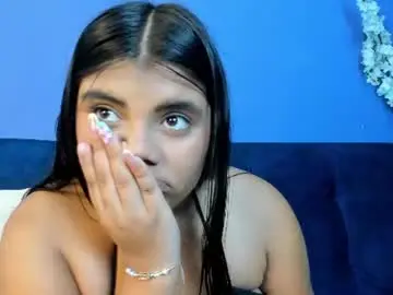 Alessiajames  live sex cam
