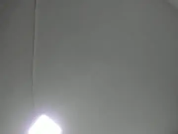 Alessiajames  live sex cam