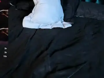 Alessiajames  live sex cam