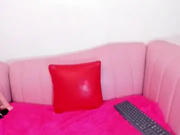 Blondiecutee  live sex cam