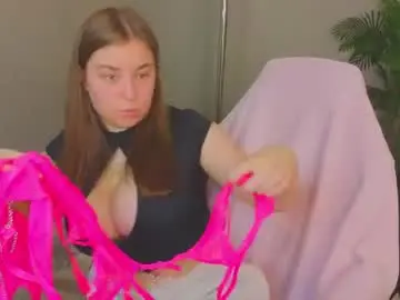 Boobsyygirl  live sex cam
