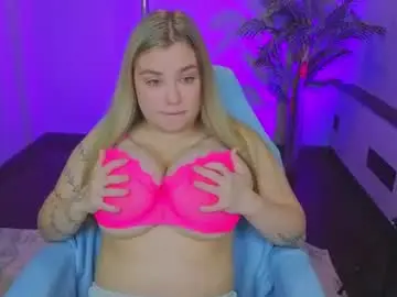 Boobsyygirl  live sex cam