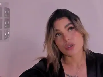 Carolinna_  live sex cam