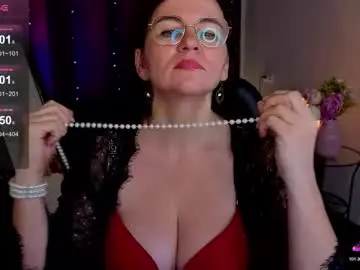 Daaamnmature  live sex cam