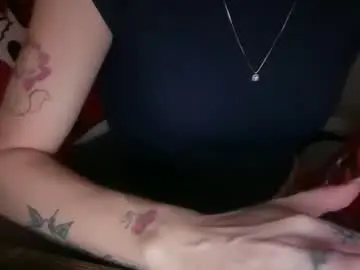 Ebony8ivory  live sex cam