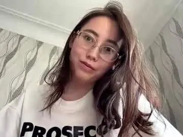 Erinnthurmond  live sex cam