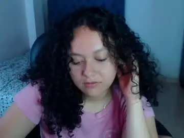 Freud_x_louise1  live sex cam