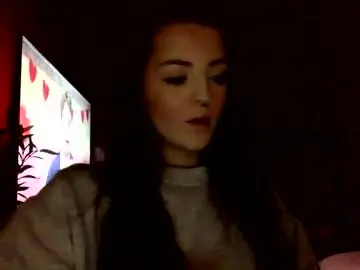 Heluvhayli69  live sex cam