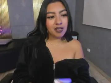 Laulin_tay  live sex cam