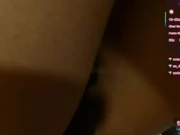 Laulin_tay  live sex cam