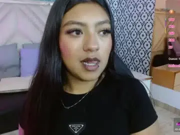 Laulin_tay  live sex cam