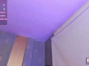 Laulin_tay  live sex cam