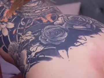 Lucyaddison  live sex cam