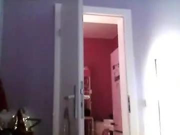 Melli23  live sex cam