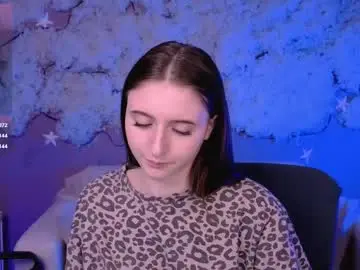 Nekky_mouse  live sex cam