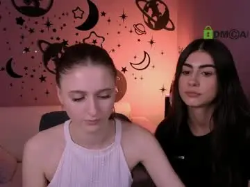 Nekky_mouse  live sex cam