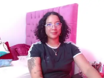 Thompson_ari  live sex cam