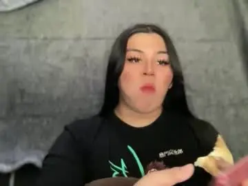 Yoursexytowngirl  live sex cam