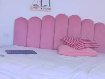 Zarablaze__  live sex cam