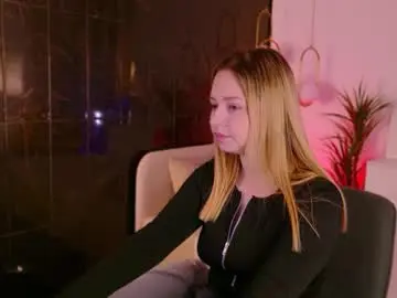 Aminablushh  live sex cam