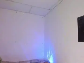 Chloe_kisses  live sex cam