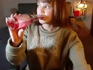 Evelynn_fox_  live sex cam