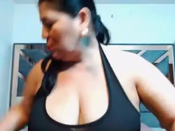 Karlatesg  live sex cam