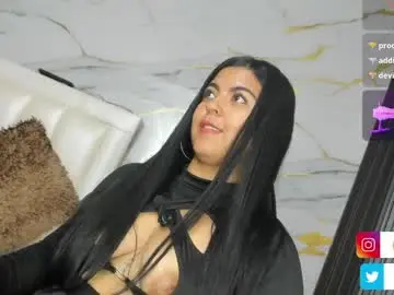 Lesly_w  live sex cam