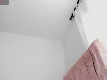 Lizziemontana2  live sex cam