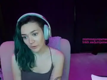 Mistressjuniper  live sex cam