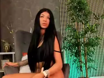 Spicyleila  live sex cam