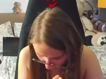 Velvettsinn  live sex cam