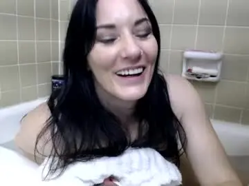 Wrenleigh  live sex cam