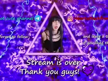 Yourcutewaifu  live sex cam