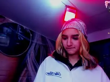 Dolly_pocket  live sex cam