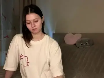 Hellygoomy  live sex cam